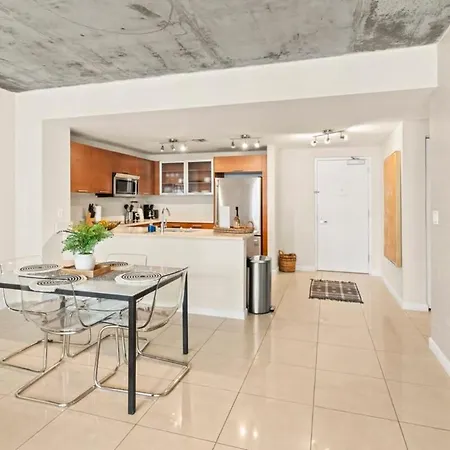 Urban Retreat - Location Pool Gym & Parking Apartment Miami Exterior photo