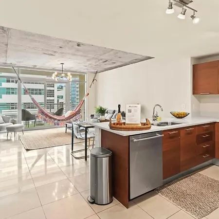 Urban Retreat - Location Pool Gym & Parking Apartment Miami Exterior photo