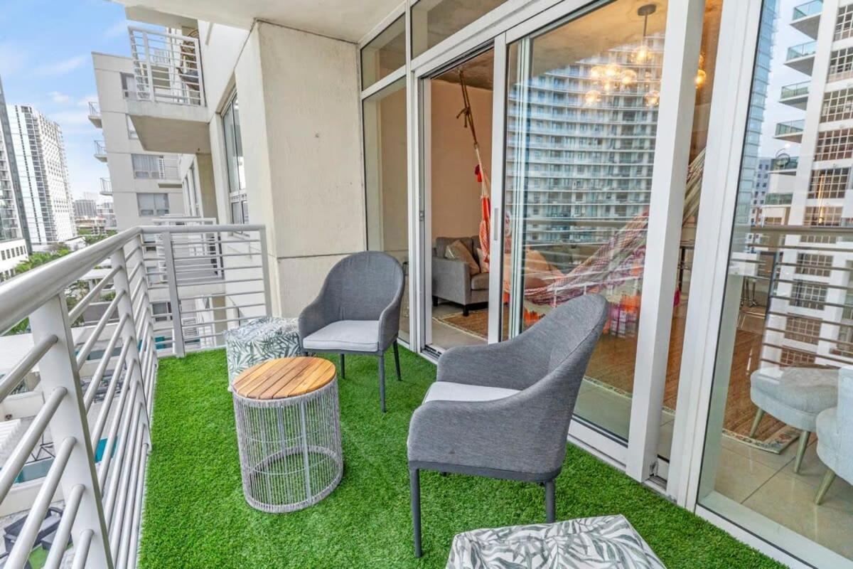 Apartamento Urban Retreat - Location Pool Gym & Parking